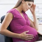 移植两个冻囊胚后无需谨小慎微，可以适当走走不影响着床